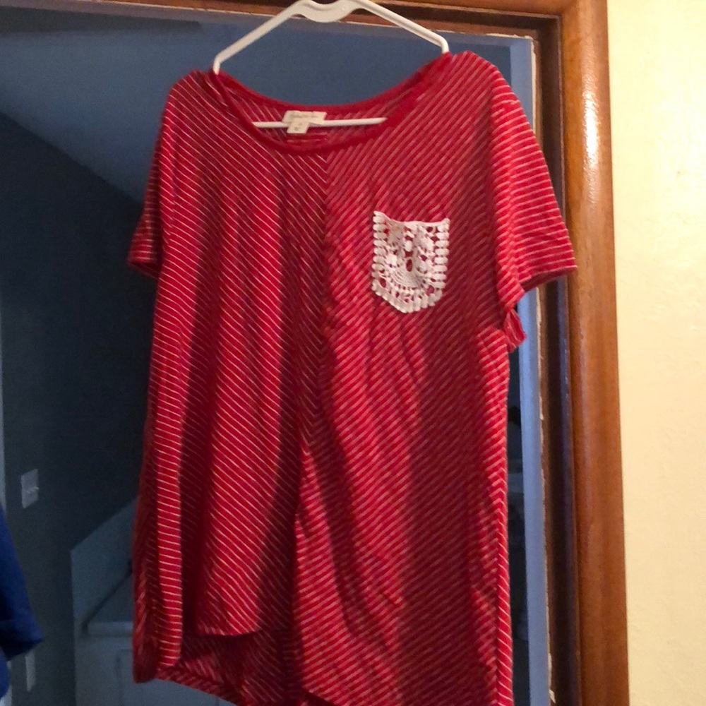 Short sleeve tee